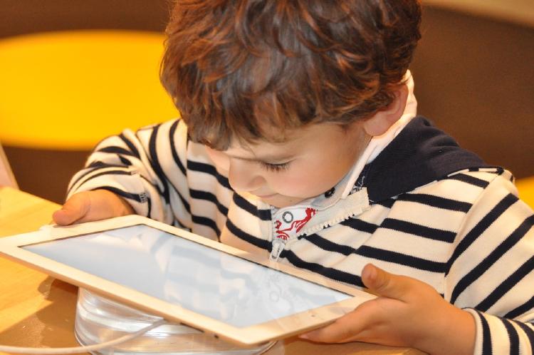 niño-tablet niño-tablet